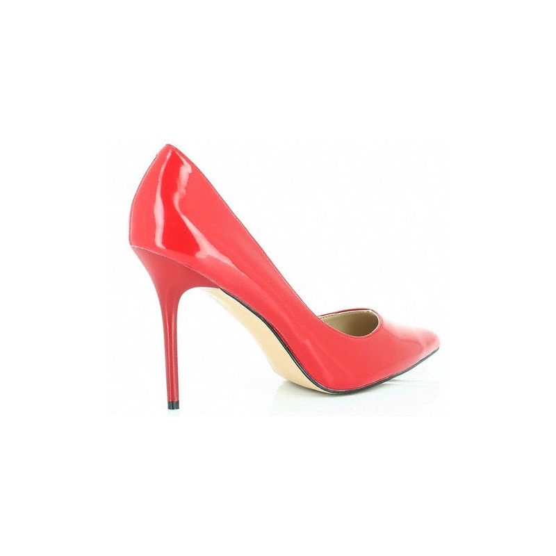 talon aiguille rouge vernis