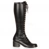 Bottes noires de majorettes