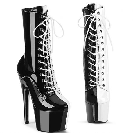Vue latérale des bottines arlequin blanc vernis, mettant en valeur le talon et la plateforme