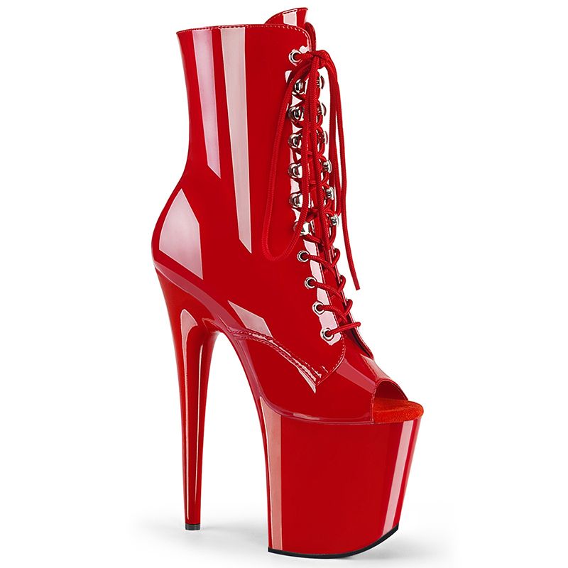 Boots femme ouverte devant sale