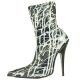Bottines en latex tendance, look urbain chic
