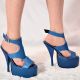 nu-pieds caoutchouc bleu talon haut