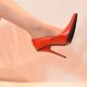 escarpin fétichiste caoutchouc rouge
