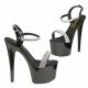 Sandales haut talon noires avec brides à strass.