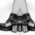 Chaussure gothique talon carré